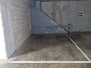 Particulier loue place de parking 13006