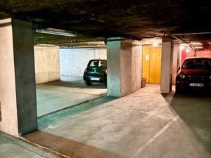 Place de parking Préfecture - Cours Julien 13006