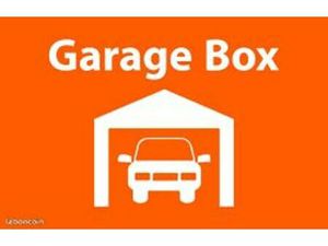 Box moto à Issy-les-Moulineaux