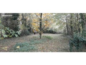 Terrain constructible dans village