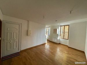 Studio 1 pièce 33 m²