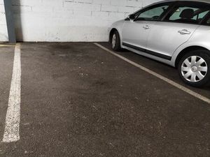 Place de parking couvert