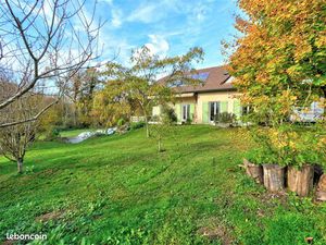 Maison individuelle avec jardin