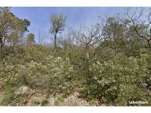 Terrain 2 440 m² Contes