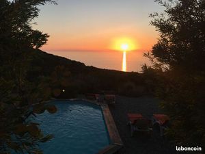 LOFT 60m2 au CALME vue Exceptionnelle Mer et Soleil couchant