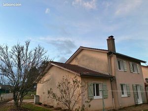 Loue Maison T5. 96m²  Vonnas proximité centre