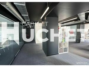 Bureaux 215 m²