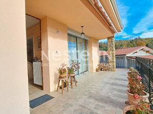 Villa 6 pièces 146 m²