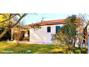 Plain-pied  piscine Villeneuve lès Montréal 11