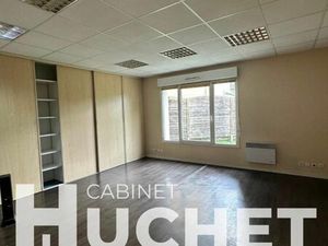 Fonds de commerce bureaux 220 m²