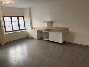 Appartement 3 chambres en plein centre de Limoux