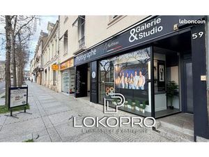 Local 392 m² Cholet