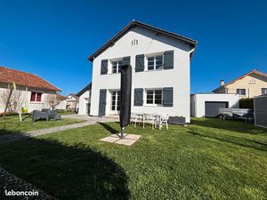 Maison rénovée avec jardin - Quartier calme