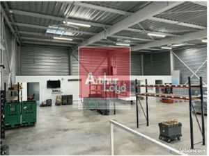Local d'activité 408 m²