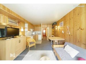 Studio 1 pièce 27 m²