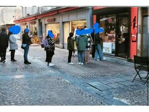 Très beau local 43 45m2  5 rue de la Paix à quelques encablures de la Place Ducale  superb