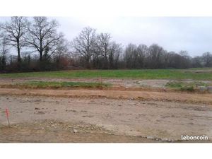 Terrain 780 m² Roaillan