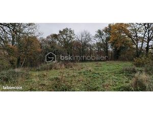 Terrain 2 551 m² Figeac