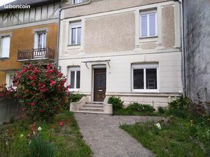 A saisir  Agréable maison de ville de 140m²  4 ch  jardin