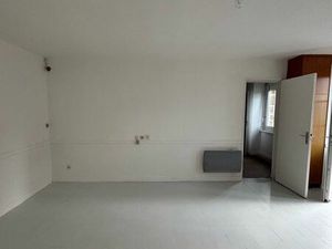 Maison de ville avec dépendance