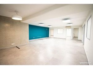 Local bureaux 247 m²