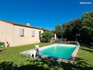 Villa 3 marches plein pied