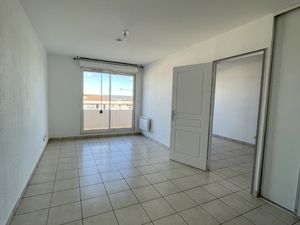 Aix La Duranne : Studio 31 50 m2 avec terrasse et garage