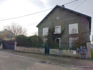 Maison familiale avec beaucoup de potentiel à CHEMINOT (57)