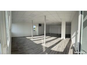 Bureaux 95 m² Écouflant