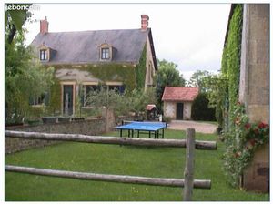 Maison en pierre (régisseur de domaine 1930) composée de 3 bâtiments (maison  corps de fer