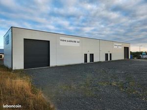 A louer 2 bâtiments de 200m2