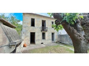 Maison pierre centre ville