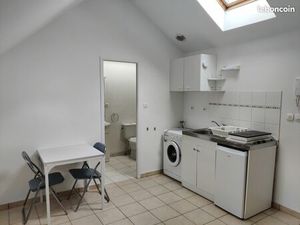 Studio Trélazé - proche commerces et transports