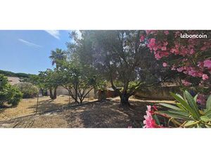 Terrain 710 m² Carry Le Rouet