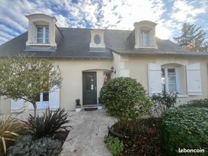 Villa d’exception à Saint-Cyr-sur-Loire - Piscine - quartier calme
