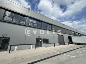 Local d'activité 620 m²