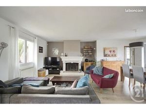 Maison 8 pièces 180 m²