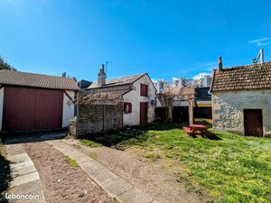 Maison Nevers  jardin  garage  cave  proche des commerces