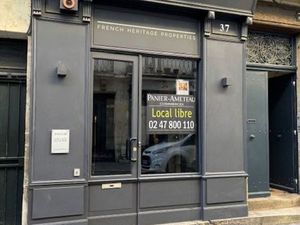 LOCATION LOCAL 40 m2 TOURS HYPER CENTRE