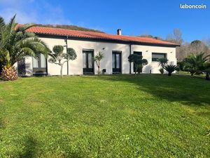 Maison de plein pied 160m2 en L Cadre privilégié