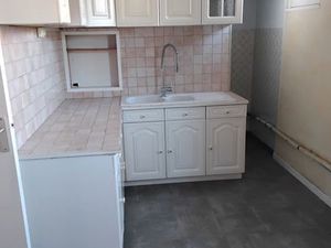 Vends appartement 4 pièces tout isolé et doubles idéalement sep