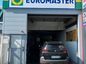 Fond de commerce centre Euromaster emplacement exceptionnel à céder