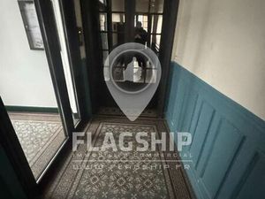 Local commercial 58 m² PARIS