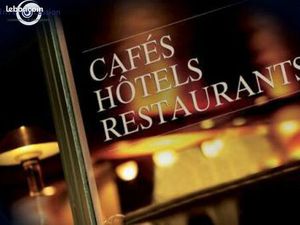 Local commercial 900 m² ROCHEFORT SUR NENON