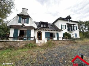 Maison 10 pièces 237 m²