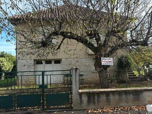 Maison 75 m. Trois chambres