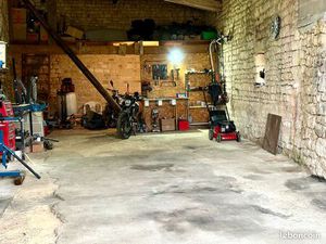 Bâtiment avec terrain constructible