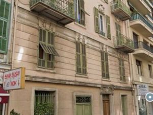 Ensemble de 2 bureaux équipés et meublés en rdc(paramédical ou autres) 350 l'un