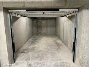 Loue garage ou espace de stockage