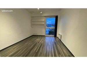 Studio gif sur yvette centre